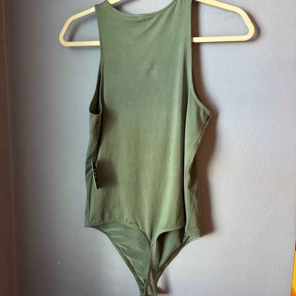 Express Body Contour Bodysuit - Picture 2 of 4